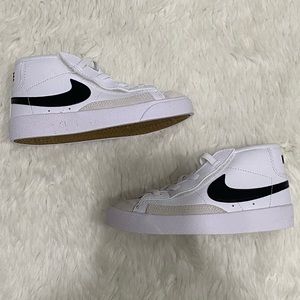 Nike Blazers toddler 9C